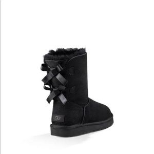Bailey bow black Uggs